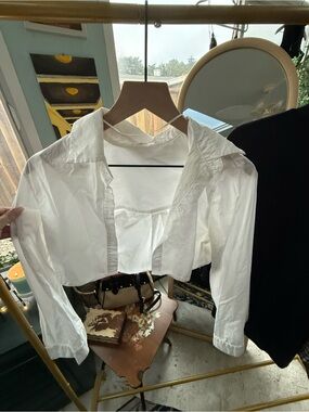 12th Tribe White Cropped Button-Up Collared Top